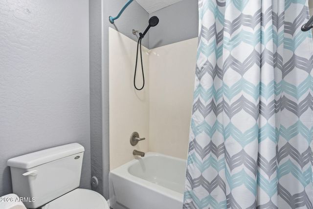 393 W REMINGTON Drive, Chandler, AZ 85286