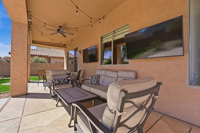 393 W REMINGTON Drive, Chandler, AZ 85286