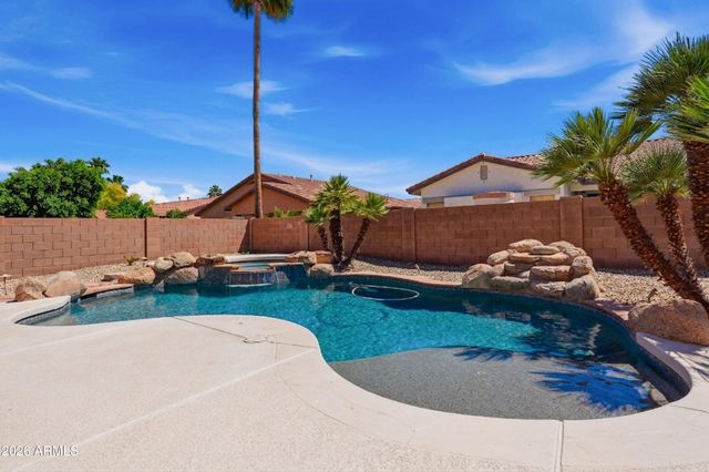 393 W REMINGTON Drive, Chandler, AZ 85286