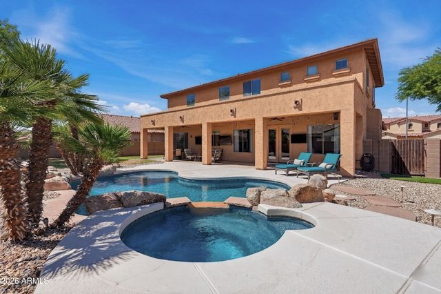 393 W REMINGTON Drive, Chandler, AZ 85286