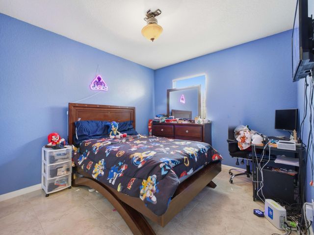 113 SE 3rd Avenue, Boynton Beach, FL 33435