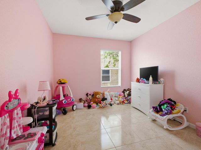113 SE 3rd Avenue, Boynton Beach, FL 33435