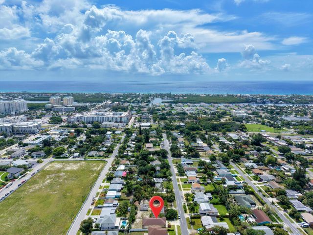 113 SE 3rd Avenue, Boynton Beach, FL 33435