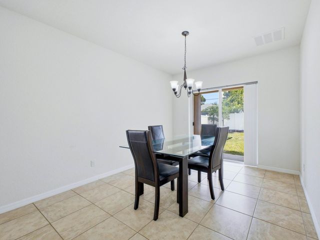 113 SE 3rd Avenue, Boynton Beach, FL 33435