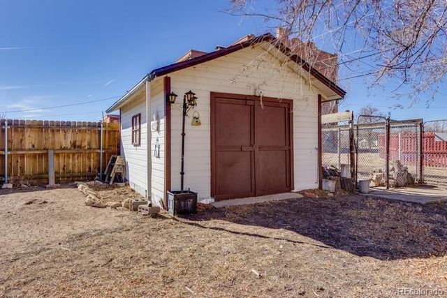 221 E 8th Street, Walsenburg, CO 81089