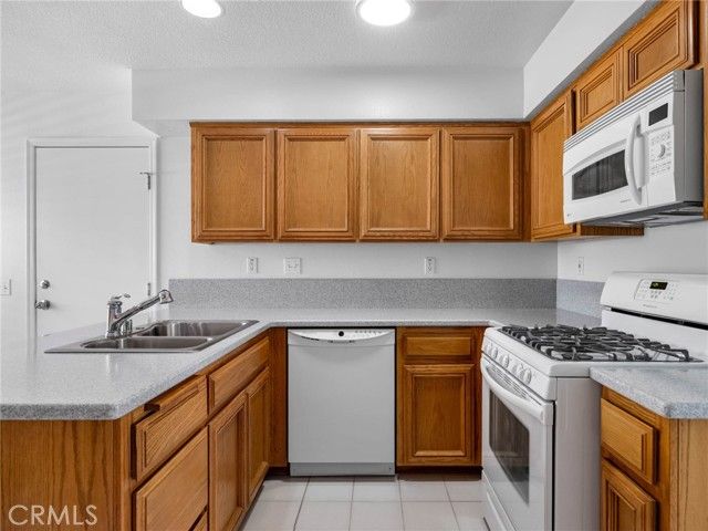 11554 Francisco Place, Apple Valley, CA 92308