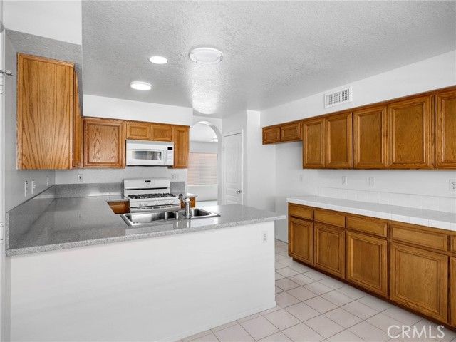 11554 Francisco Place, Apple Valley, CA 92308