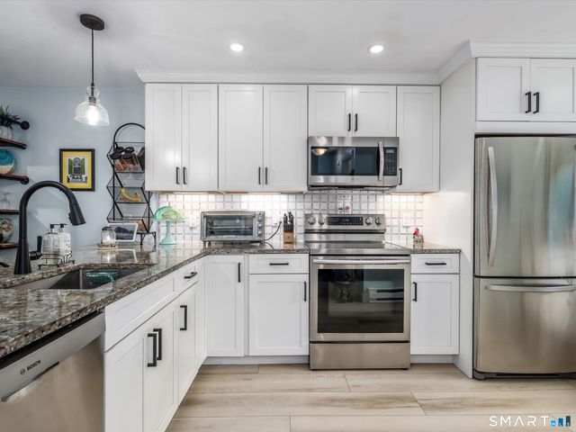 93 Chestnut Street D, Bethel, CT 06801