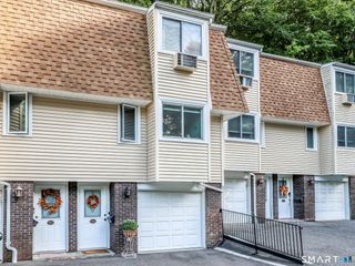 93 Chestnut Street D, Bethel, CT 06801