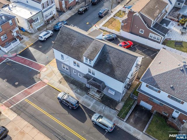 781 2nd Street, Secaucus, NJ 07094