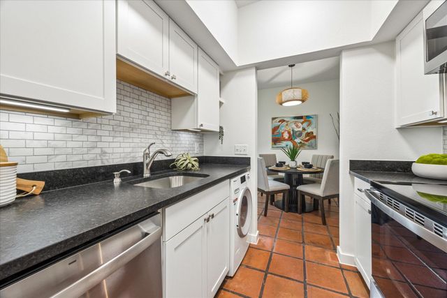3903 Seiders Ave 202, Austin, TX 78756