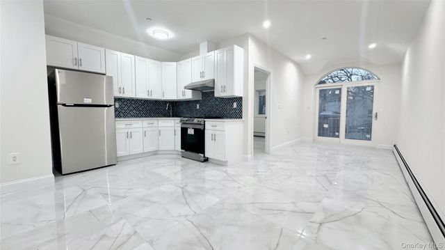 104-49 49th Ave, Corona, NY 11368