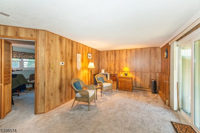 50 Henry St, Roxbury Twp., NJ 07876