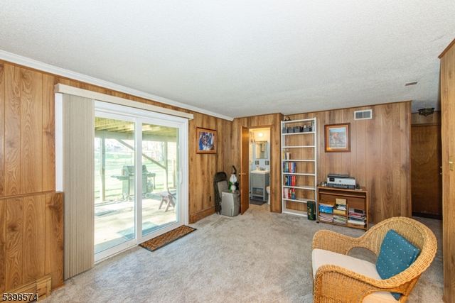 50 Henry St, Roxbury Twp., NJ 07876