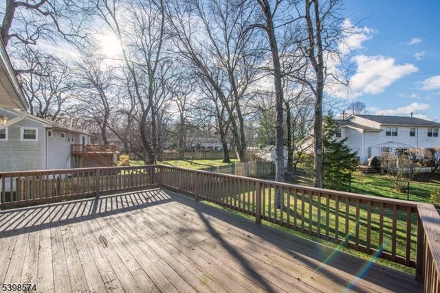 50 Henry St, Roxbury Twp., NJ 07876