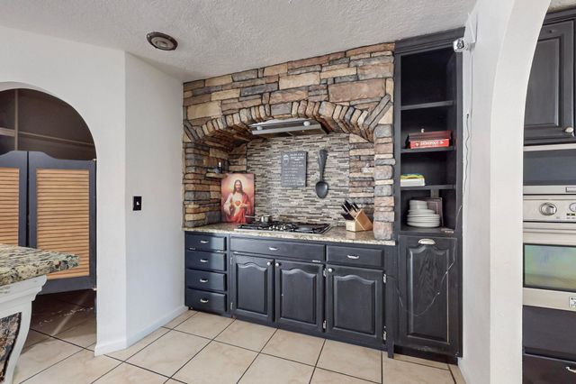 3008 Corona Drive NW, Albuquerque, NM 87120