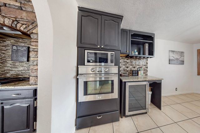 3008 Corona Drive NW, Albuquerque, NM 87120