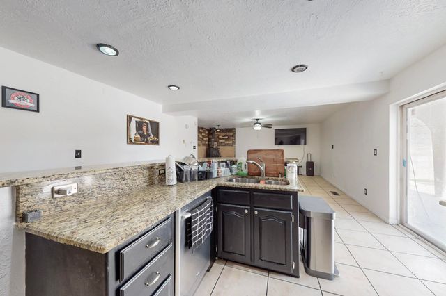 3008 Corona Drive NW, Albuquerque, NM 87120