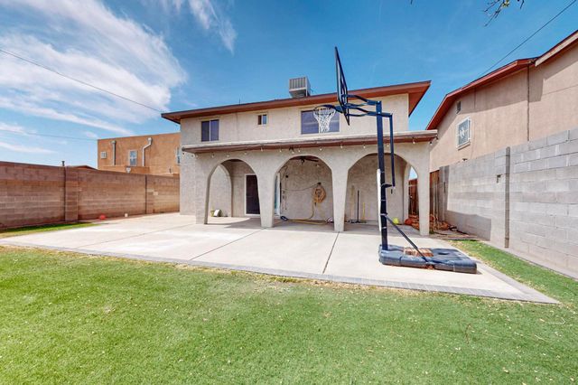 3008 Corona Drive NW, Albuquerque, NM 87120