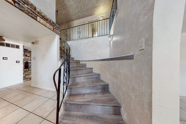 3008 Corona Drive NW, Albuquerque, NM 87120