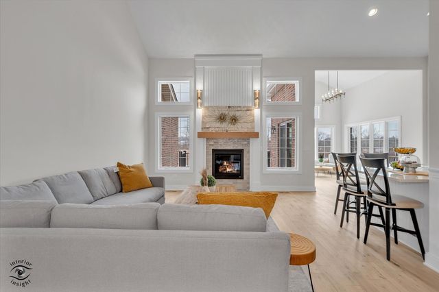 8893 Buffington Breakwater Drive, Frankfort, IL 60423