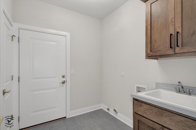 8893 Buffington Breakwater Drive, Frankfort, IL 60423