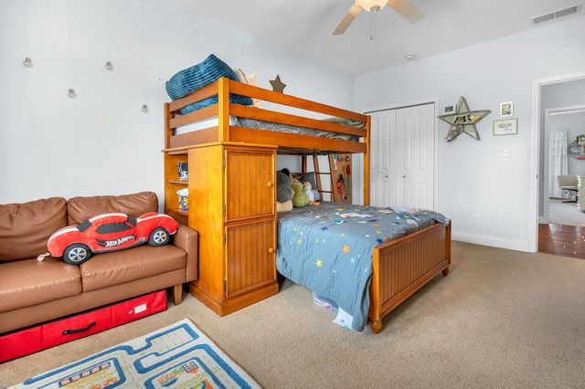 713 Ironwood Street NW, Demotte, IN 46310