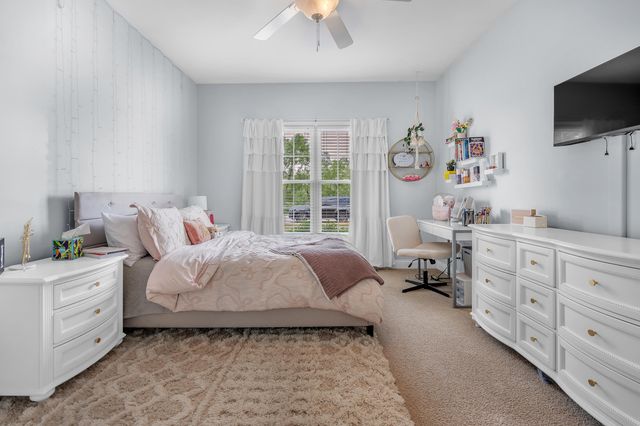 713 Ironwood Street NW, Demotte, IN 46310