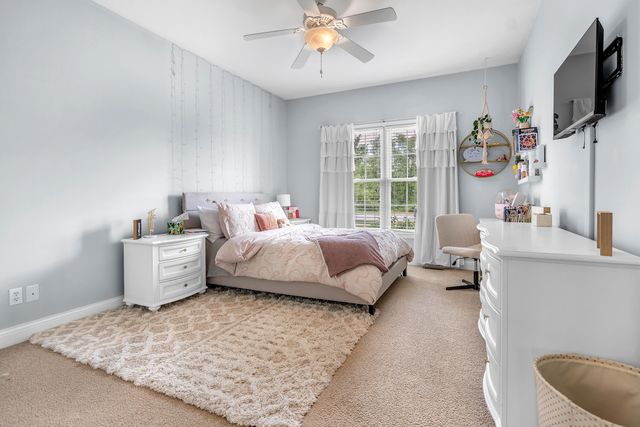 713 Ironwood Street NW, Demotte, IN 46310