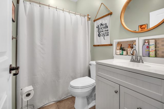 713 Ironwood Street NW, Demotte, IN 46310