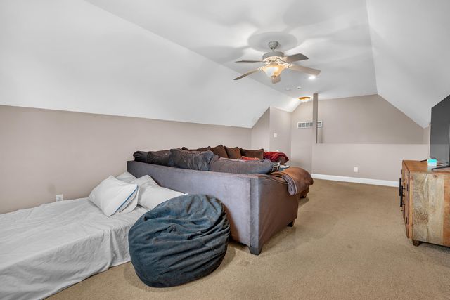 713 Ironwood Street NW, Demotte, IN 46310