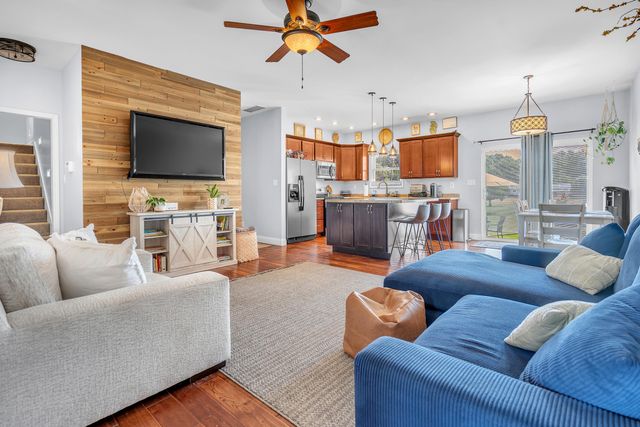 713 Ironwood Street NW, Demotte, IN 46310
