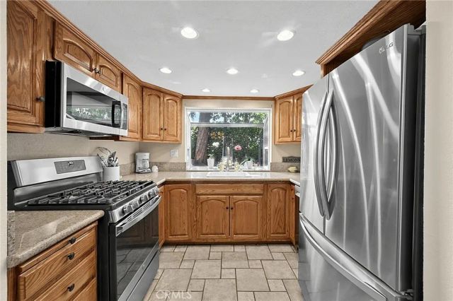 2245 Smoke Tree Lane, Ontario, CA 91762