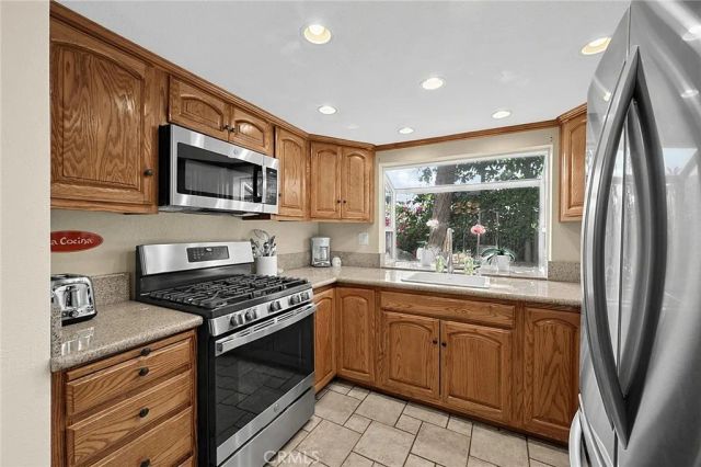 2245 Smoke Tree Lane, Ontario, CA 91762