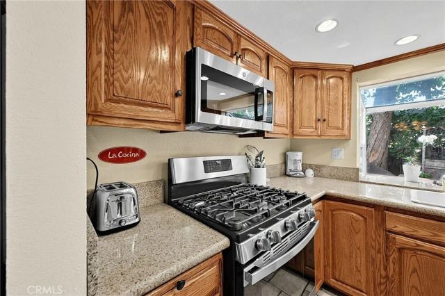 2245 Smoke Tree Lane, Ontario, CA 91762