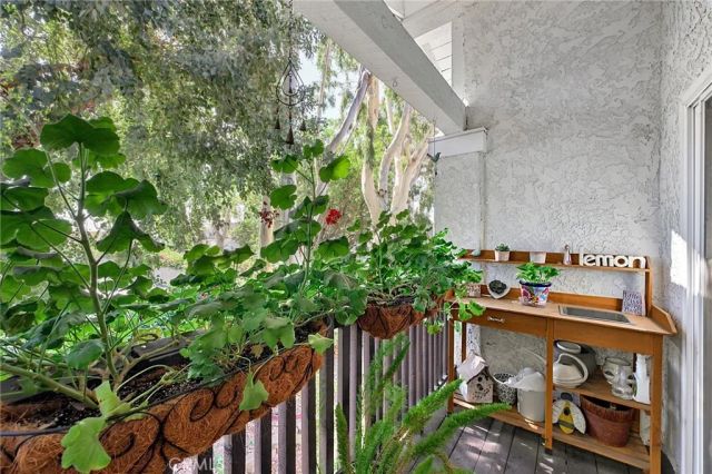 2245 Smoke Tree Lane, Ontario, CA 91762