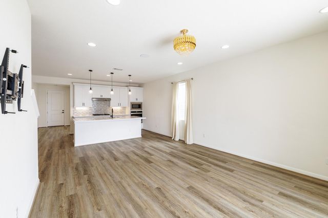 208 Wagon Spoke WAY, Liberty Hill, TX 78642