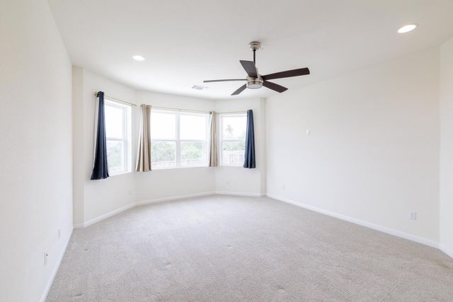 208 Wagon Spoke WAY, Liberty Hill, TX 78642