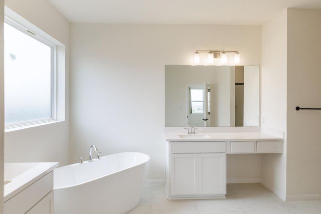 208 Wagon Spoke WAY, Liberty Hill, TX 78642