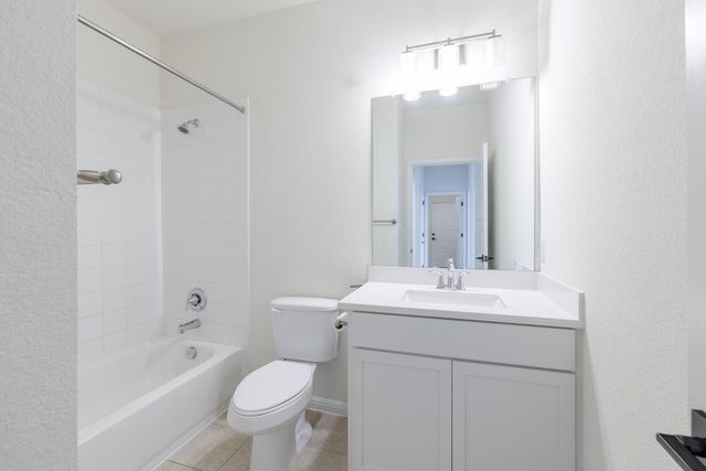 208 Wagon Spoke WAY, Liberty Hill, TX 78642