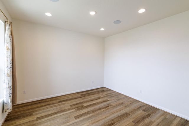208 Wagon Spoke WAY, Liberty Hill, TX 78642
