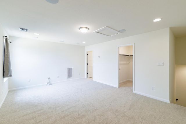 208 Wagon Spoke WAY, Liberty Hill, TX 78642