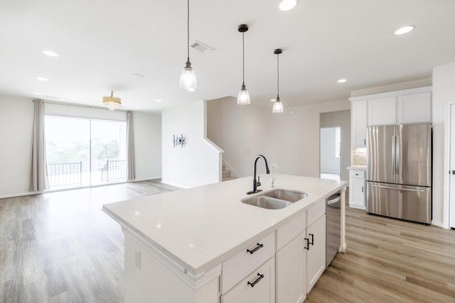 208 Wagon Spoke WAY, Liberty Hill, TX 78642