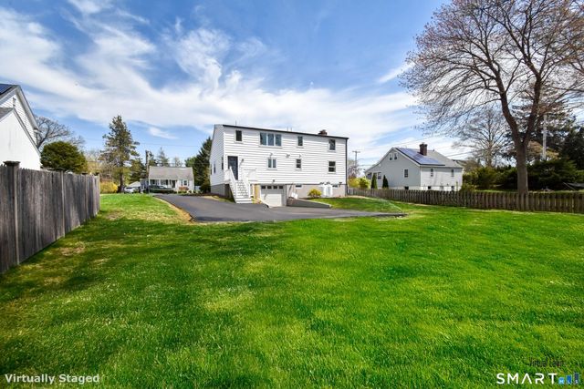 27 Brookdale Road, Fairfield, CT 06824