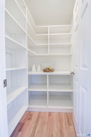 27 Brookdale Road, Fairfield, CT 06824