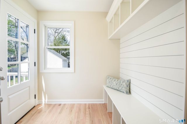 27 Brookdale Road, Fairfield, CT 06824