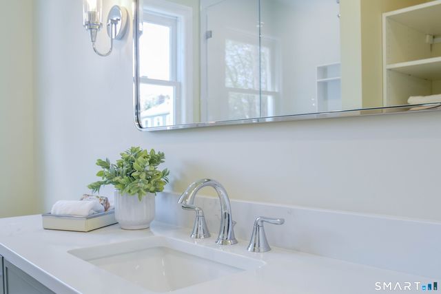 27 Brookdale Road, Fairfield, CT 06824