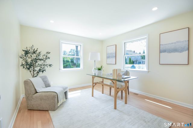 27 Brookdale Road, Fairfield, CT 06824