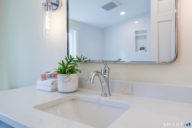 27 Brookdale Road, Fairfield, CT 06824