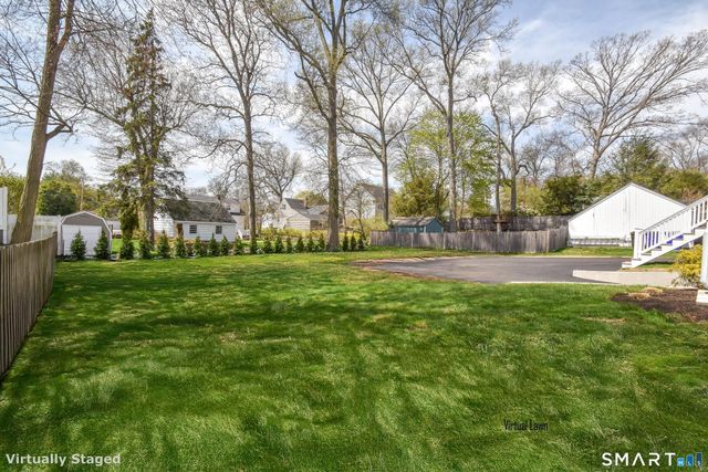 27 Brookdale Road, Fairfield, CT 06824